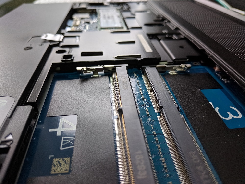 RAM w mobilnej stacji roboczej